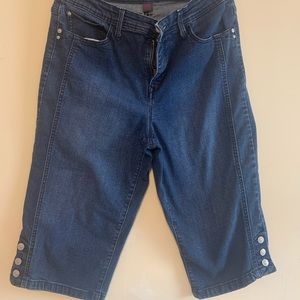 Gloria Vanderbilt Skimmer